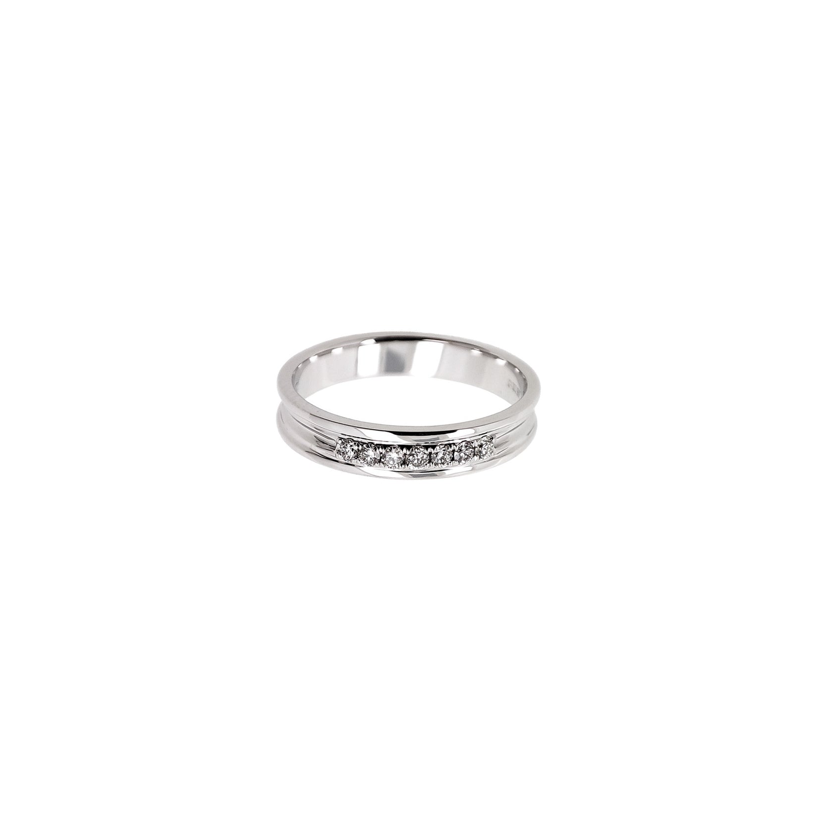 14K White Gold Grooved Wedding Band with 7 Diamonds