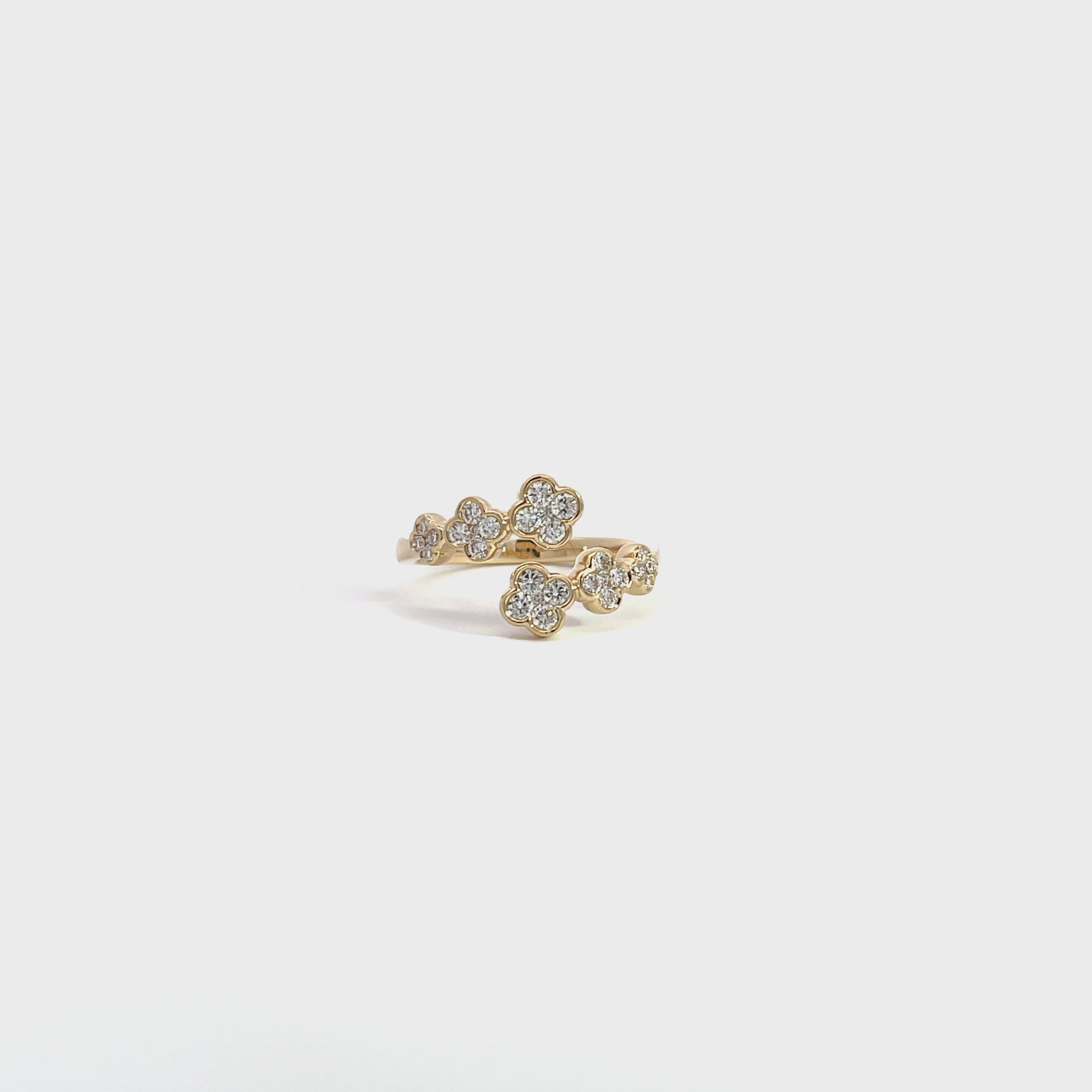 14K Yellow Gold Open Clover Ring with 30 Diamonds